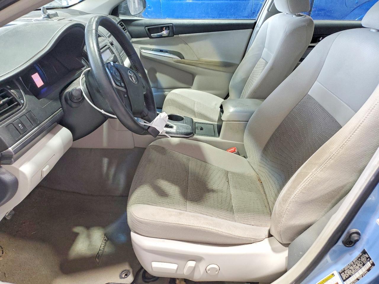 2012 Toyota Camry Hybrid Xle - Image 7