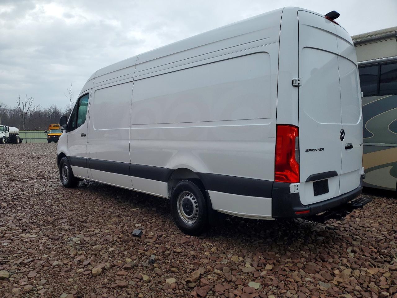 2025 Mercedes Benz Sprinter 2500 Cargo Van - Фото 2