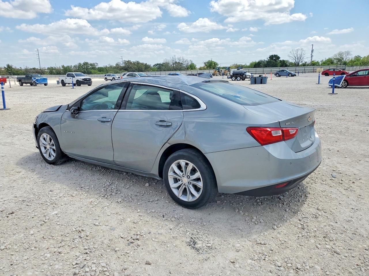 2024 Chevrolet Malibu Lt - Фото 2