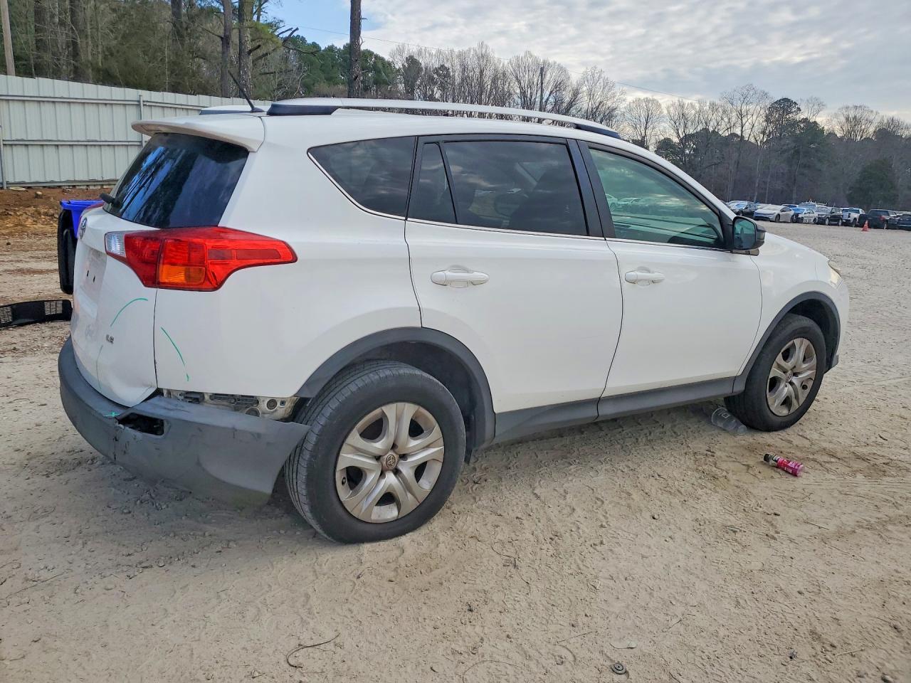 2015 Toyota Rav4 Le - Фото 3