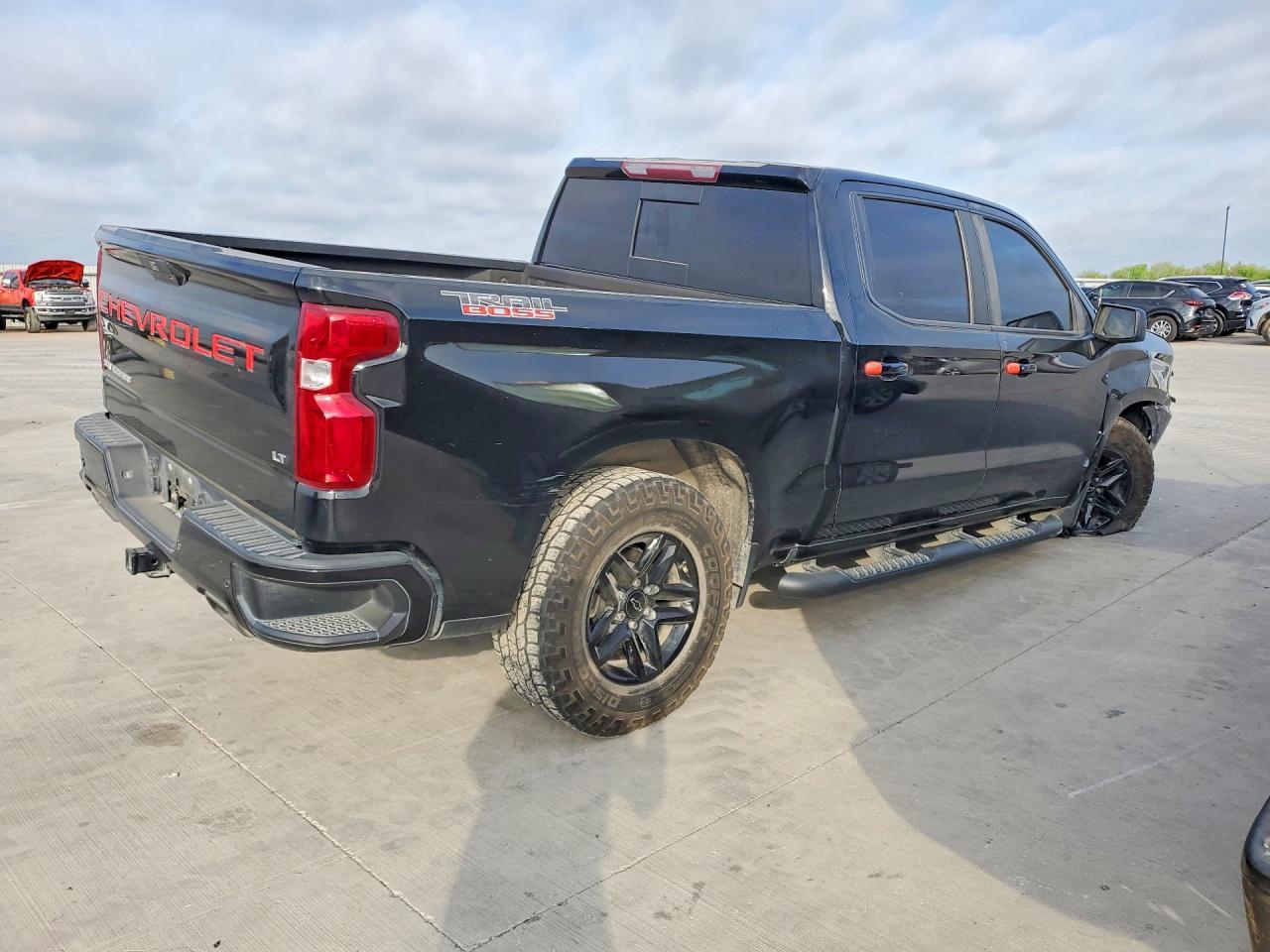 2020 Chevrolet Silverado K1500 Lt Trail Boss - Image 3