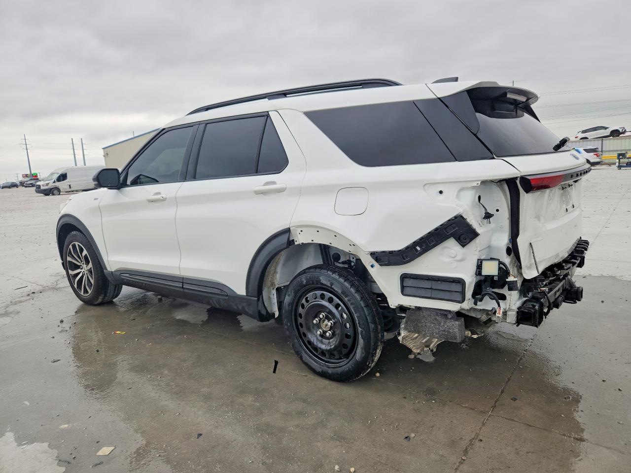 2025 Ford Explorer St-Line - Фото 2