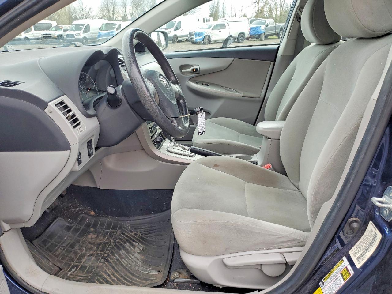 2013 Toyota Corolla Le - Image 7