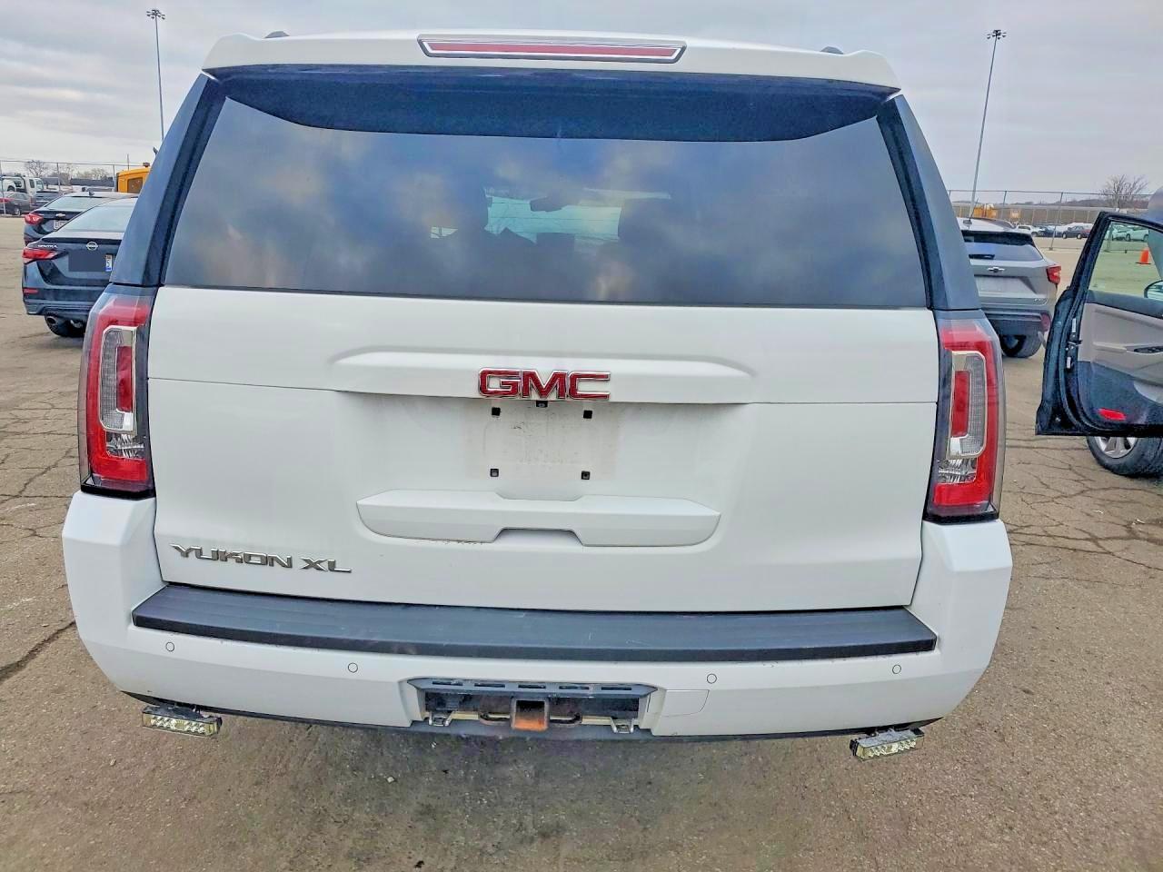 2017 GMC Yukon Xl K1500 Slt - Фото 6