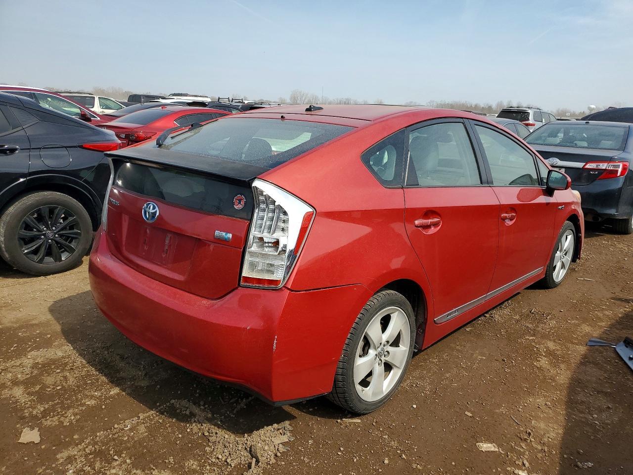 2010 Toyota Prius V - Image 3