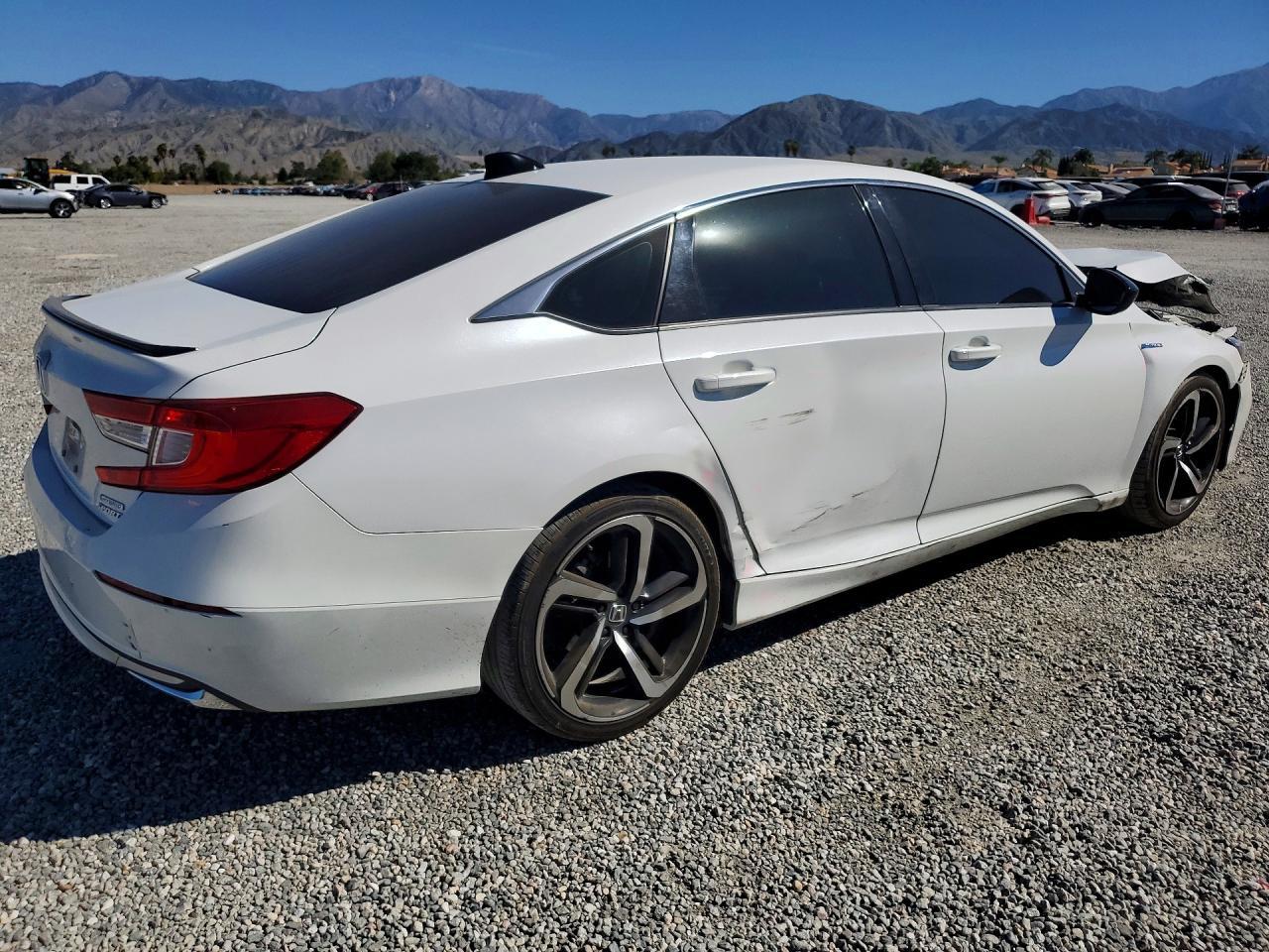 2022 Honda Accord Hybrid Sport - Фото 3