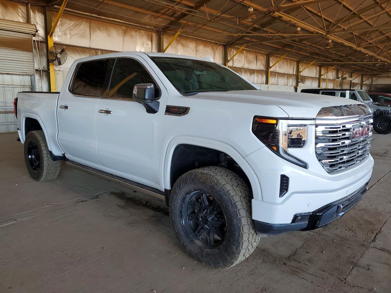 2024 GMC Sierra K1500 Denali - Фото 4