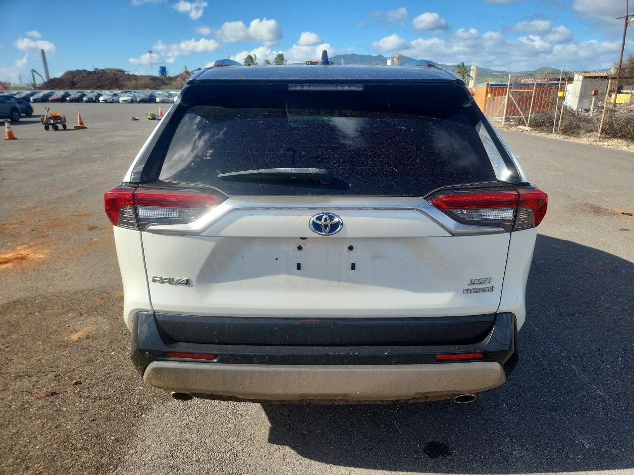2022 Toyota Rav4 Hybrid Xse - Image 6