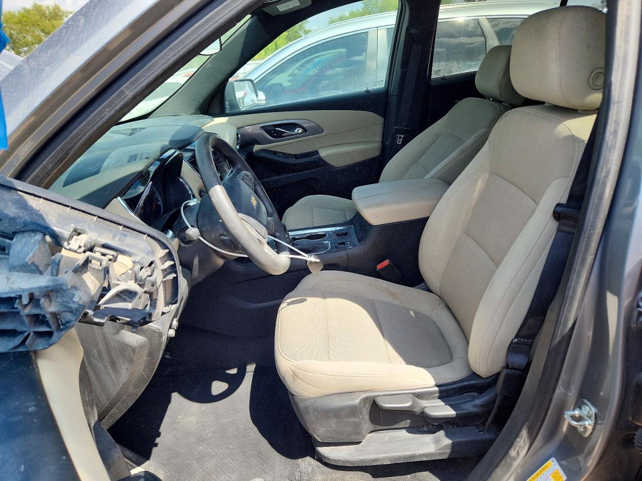 2023 Chevrolet Traverse Ls - Image 7