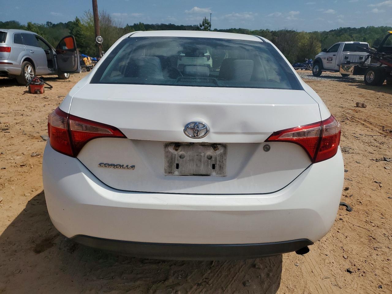 2017 Toyota Corolla L - Фото 6