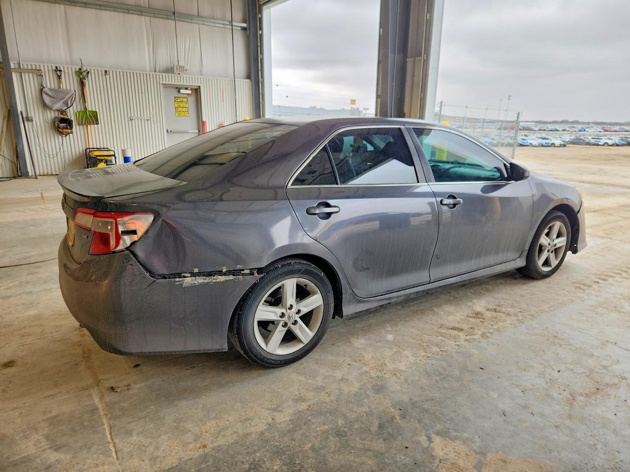 2012 Toyota Camry Se - Фото 3