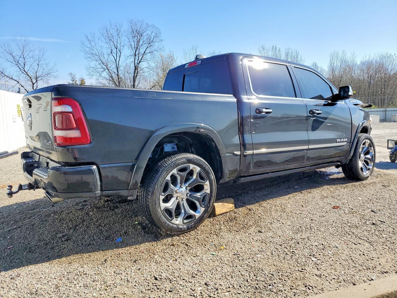 2022 Ram 1500 Limited - Фото 3