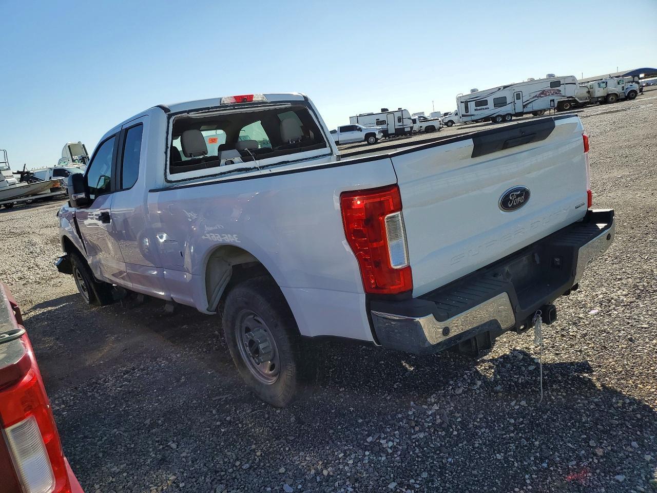 2019 Ford F250 Xl 6.2L V8 Ffv Ext Cab - Image 2