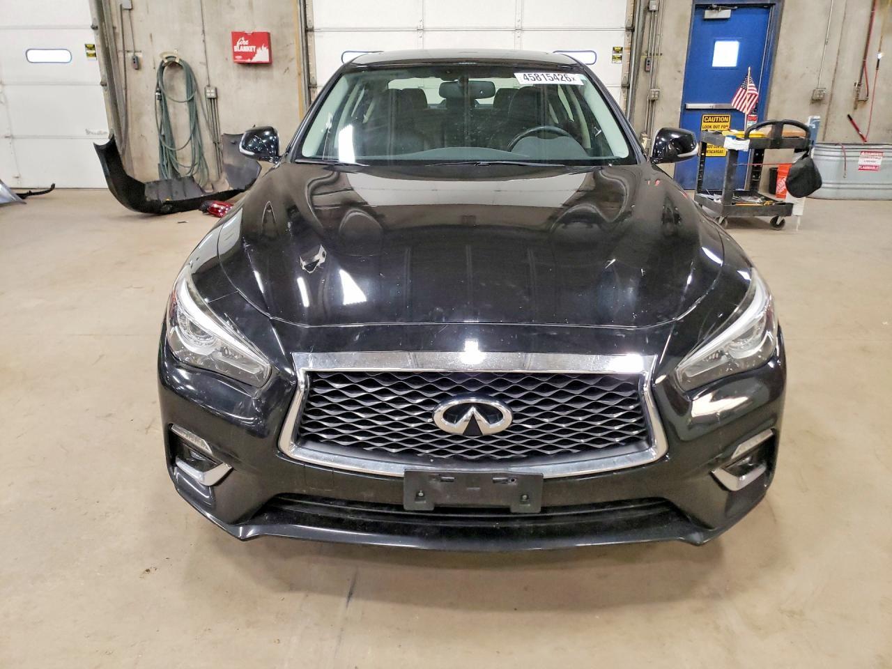 2018 Infiniti Q50 3.0T Luxe - Фото 5