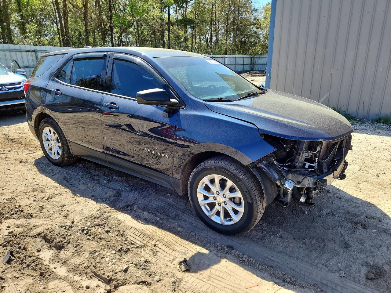 2019 Chevrolet Equinox Ls - Фото 4