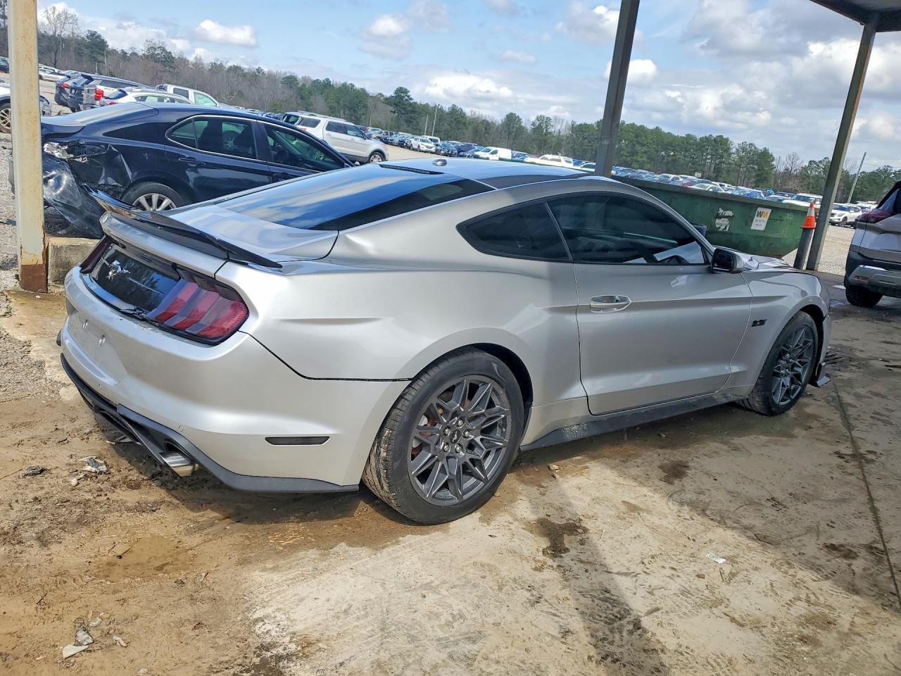 2019 Ford Mustang - Фото 3