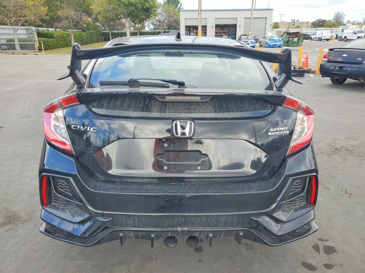 2020 Honda Civic Sport Touring - Фото 6