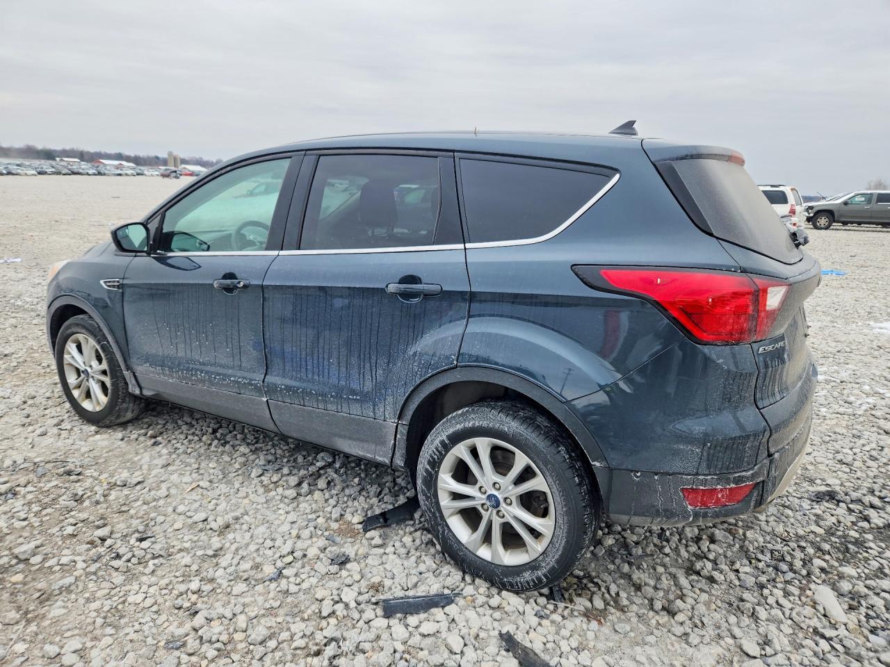 2019 Ford Escape Se - Фото 2