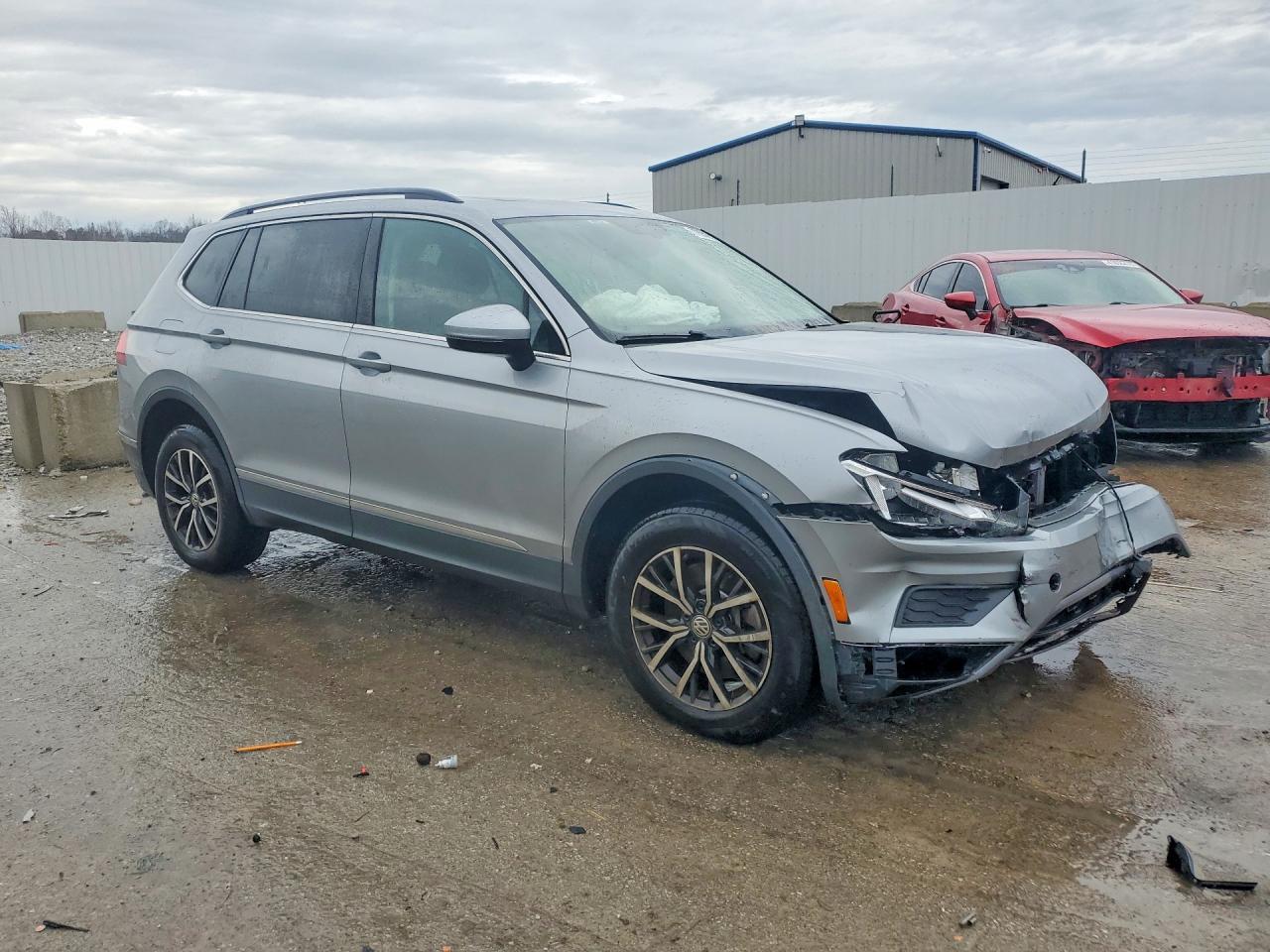 2020 Volkswagen Tiguan Se - Фото 4