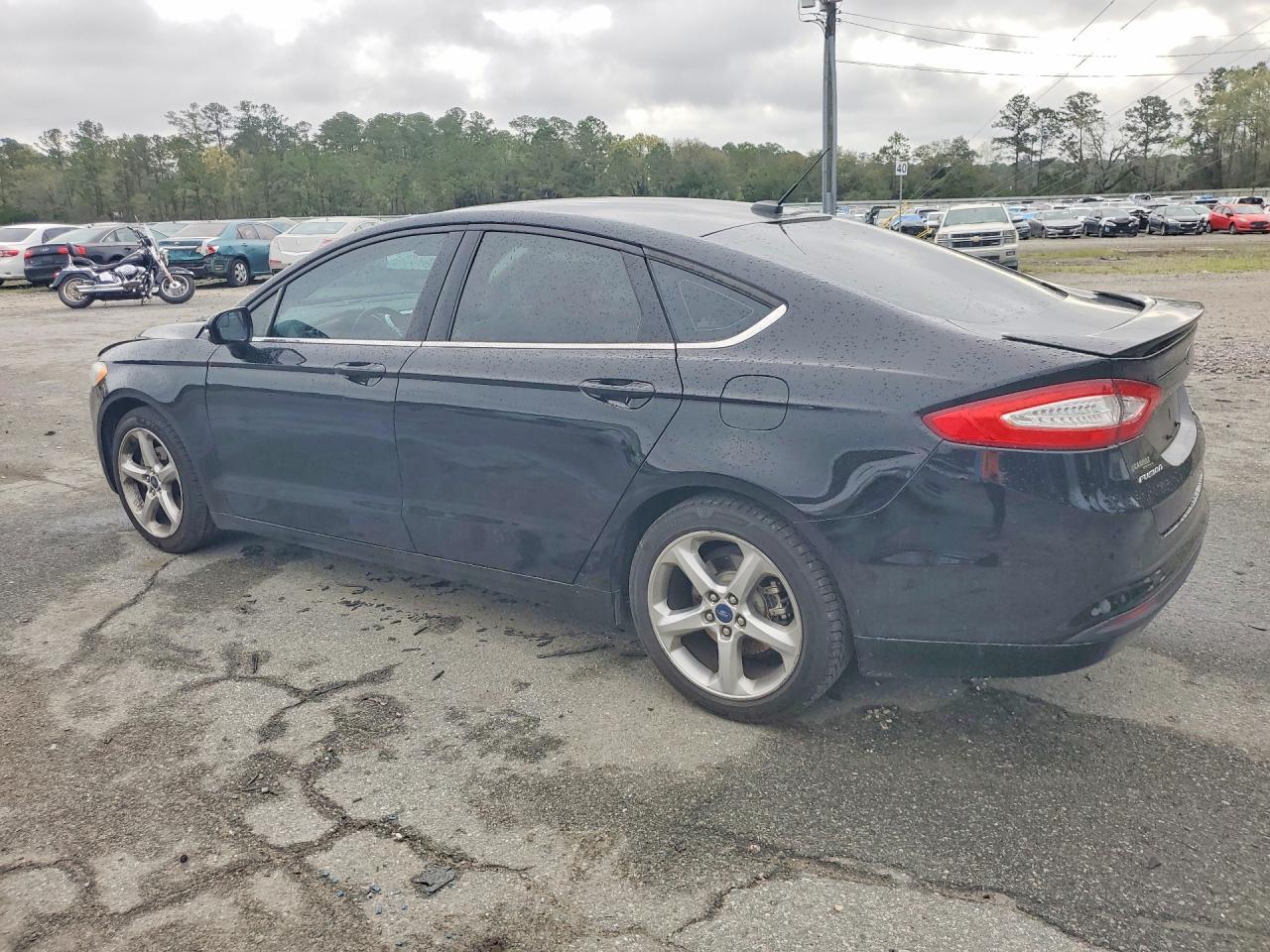 2016 Ford Fusion Se - Фото 2