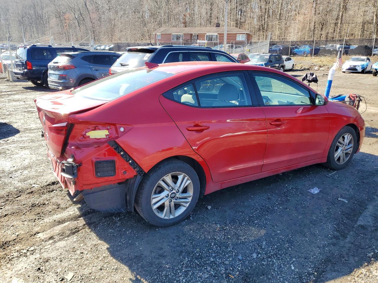 2020 Hyundai Elantra - Image 3