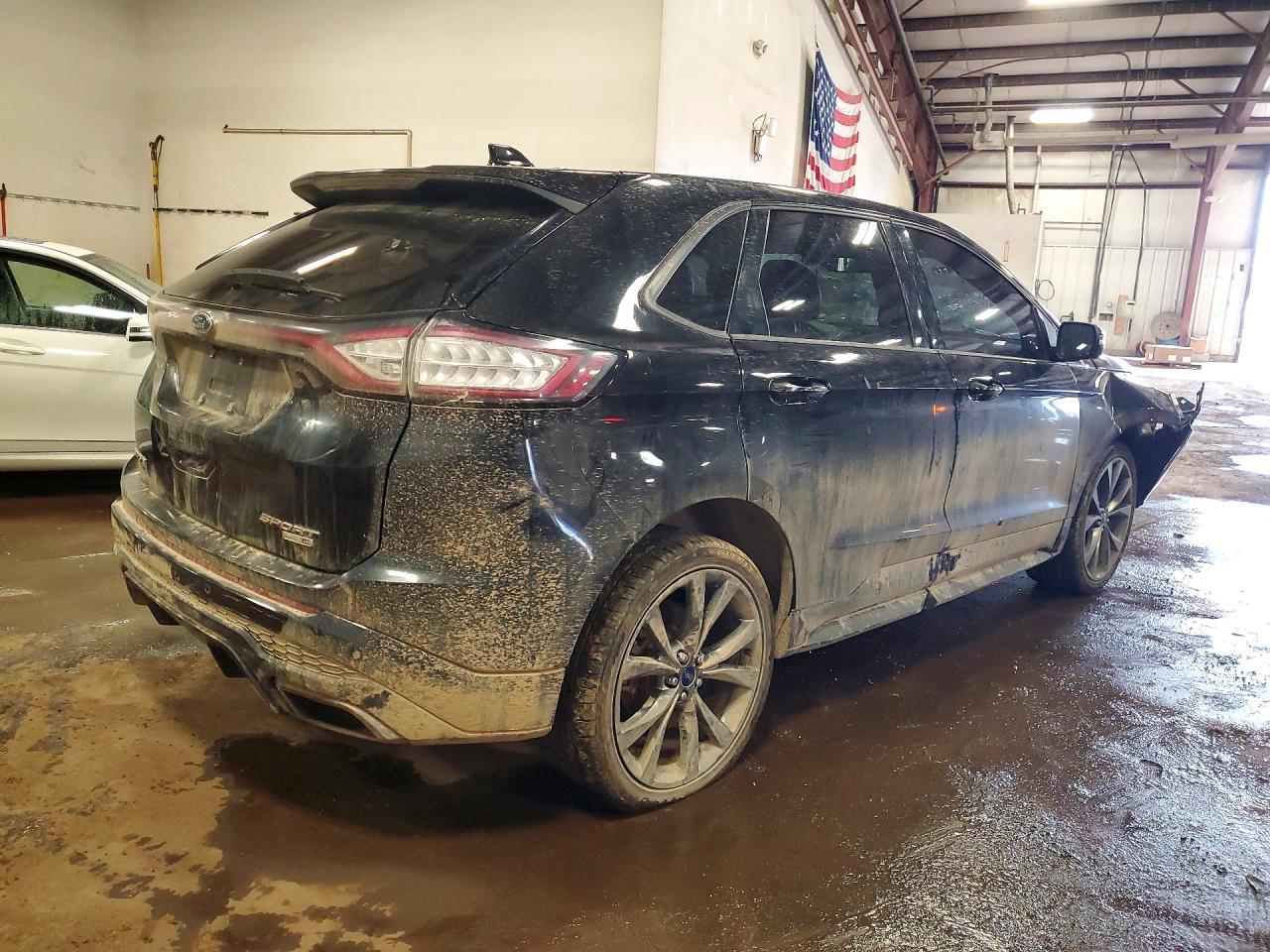 2016 Ford Edge Sport - Image 3