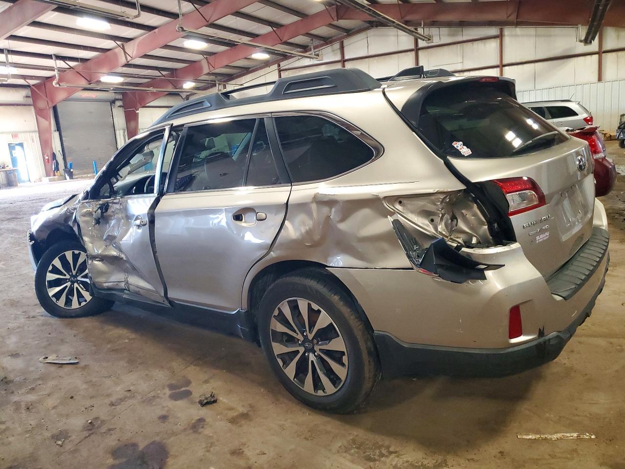 2016 Subaru Outback 2.5I Limited - Фото 2