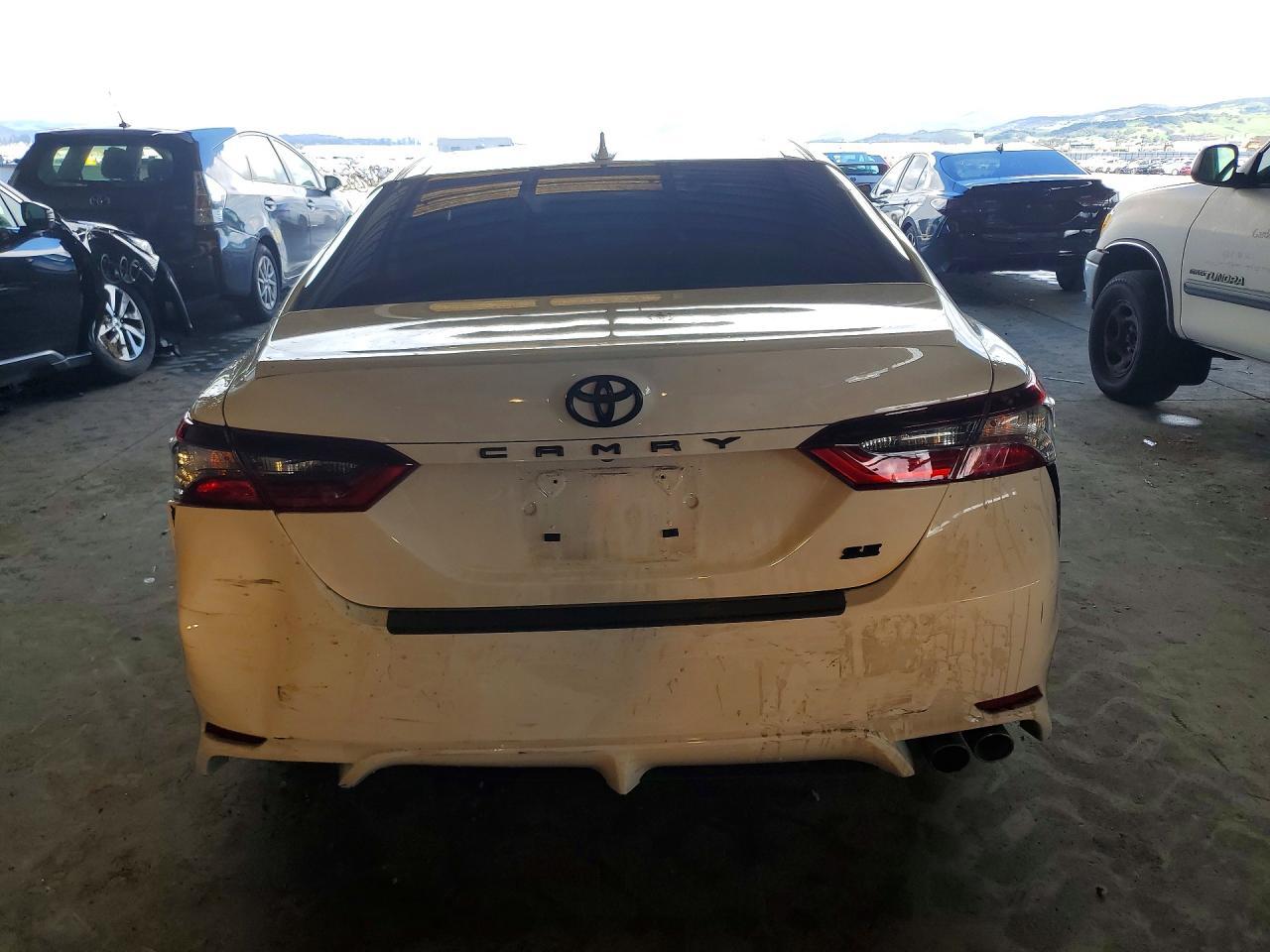 2024 Toyota Camry Se - Image 6