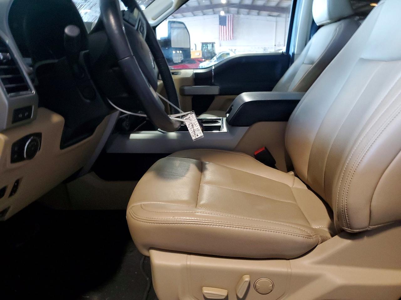 2021 Ford F250 Super Duty - Фото 7