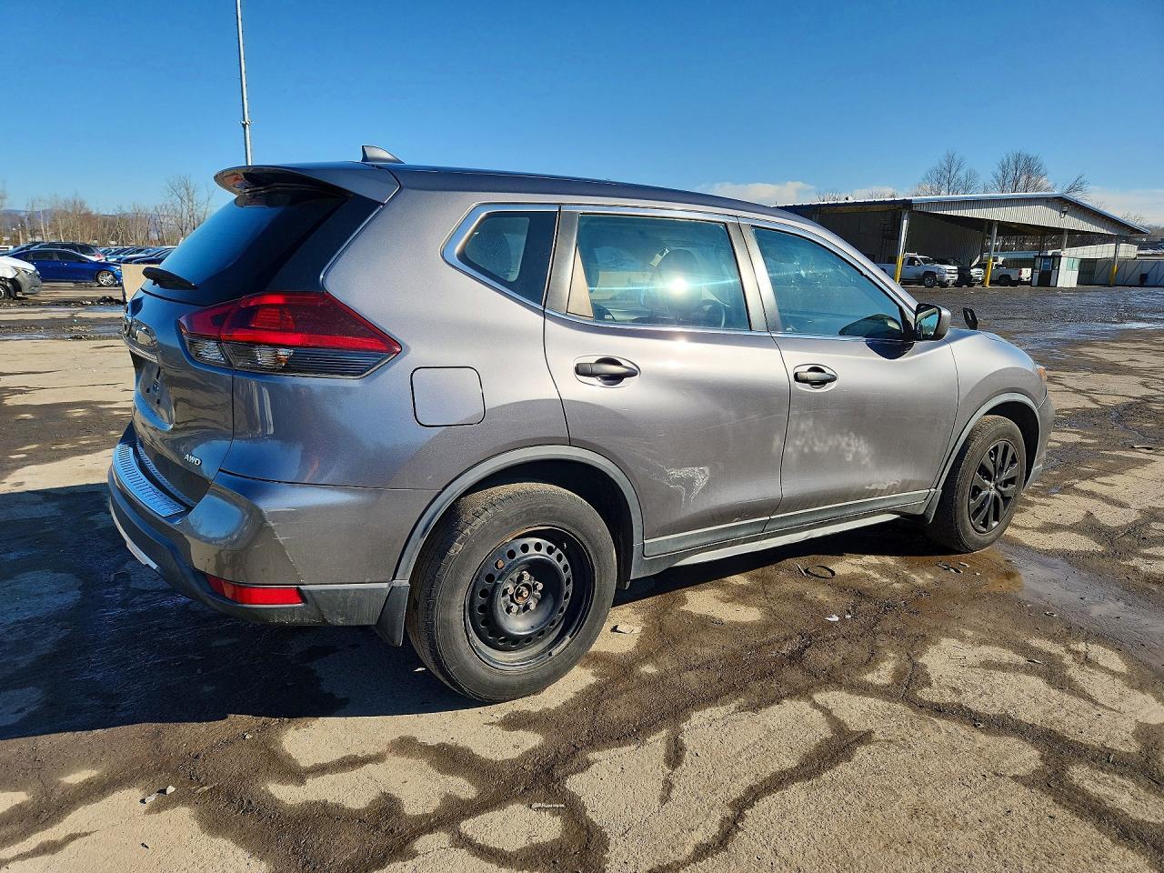 2019 Nissan Rogue S - Фото 3