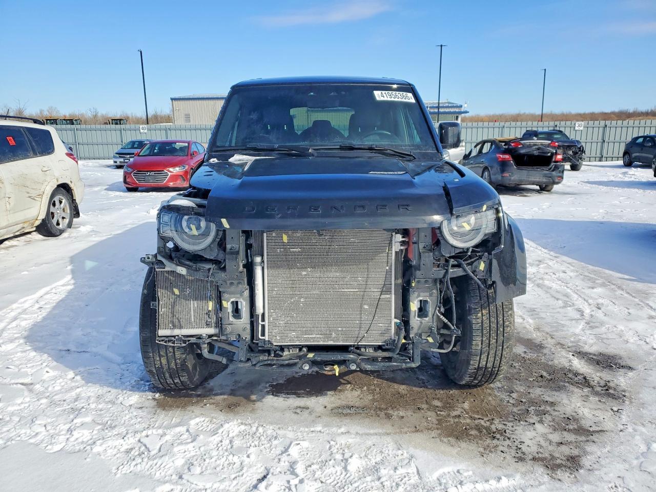 2025 Land Rover Defender 110 S - Фото 5