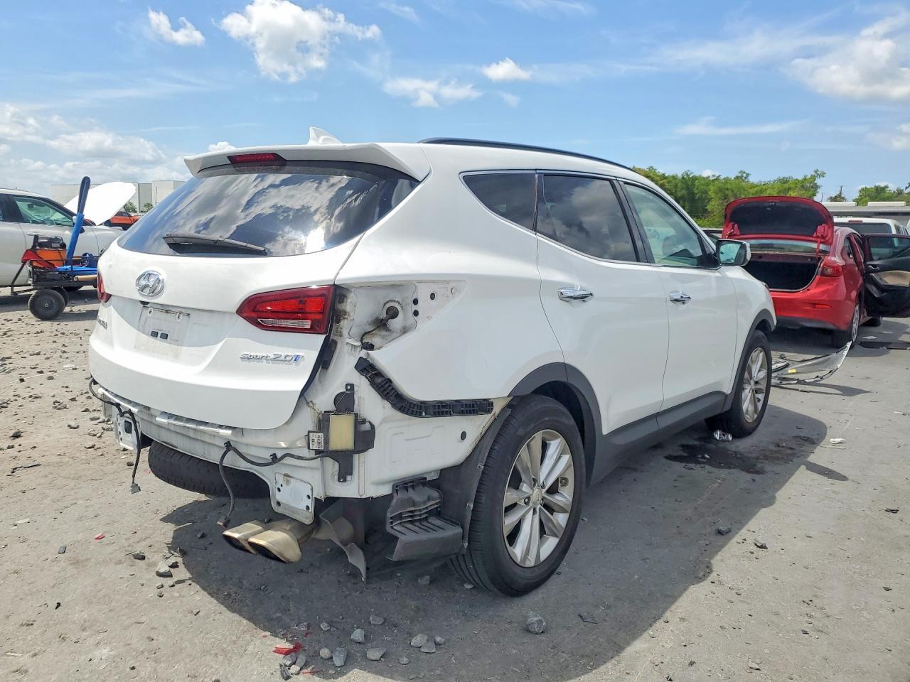 2017 Hyundai Santa Fe Sport 2.0T - Фото 3