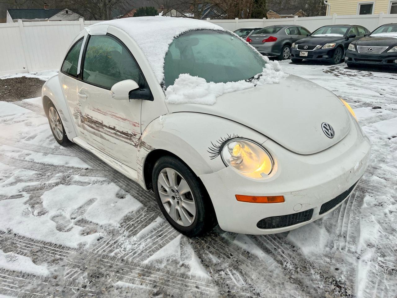 2010 Volkswagen New Beetle