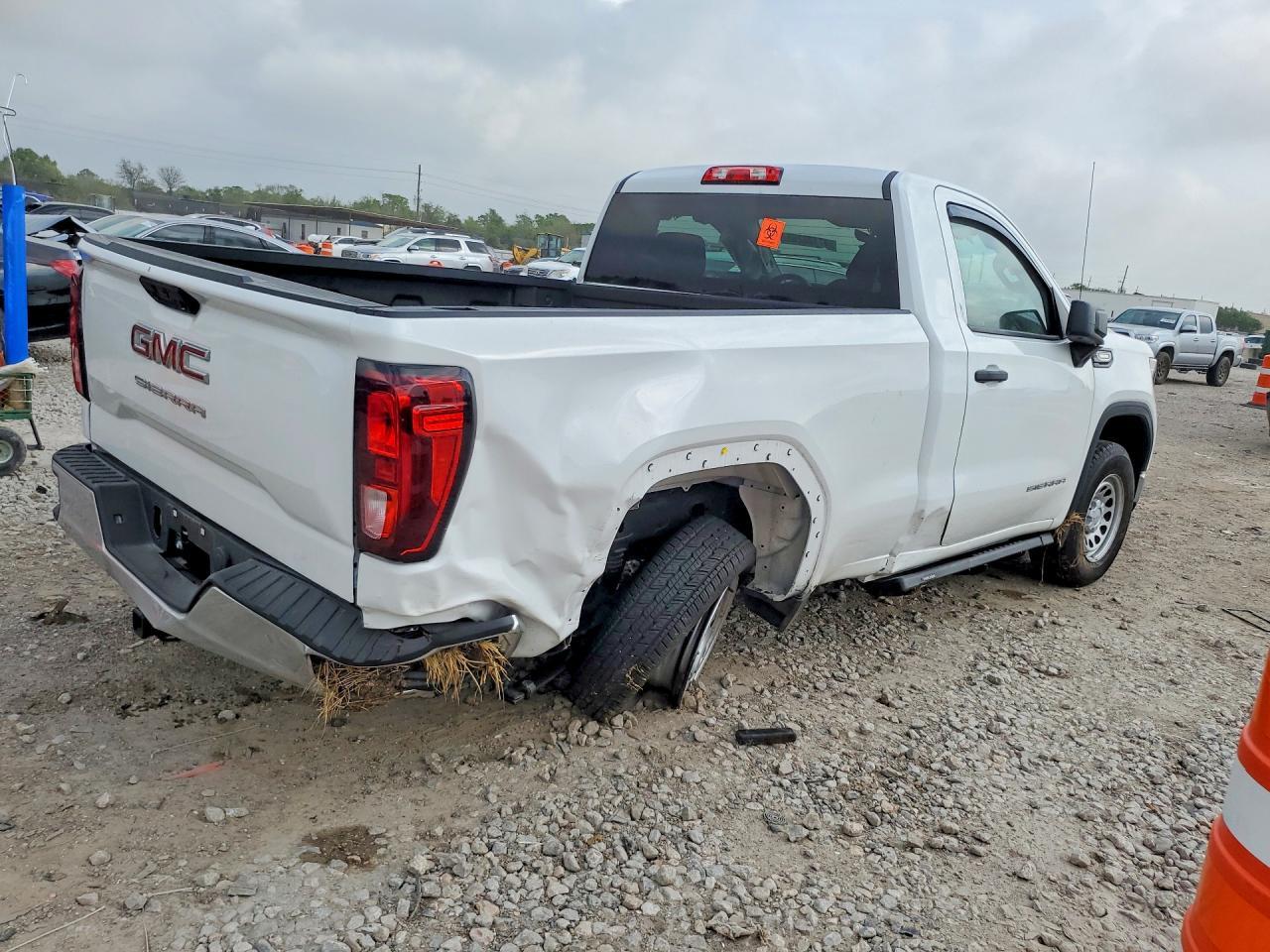 2025 GMC Sierra C1500 - Фото 3