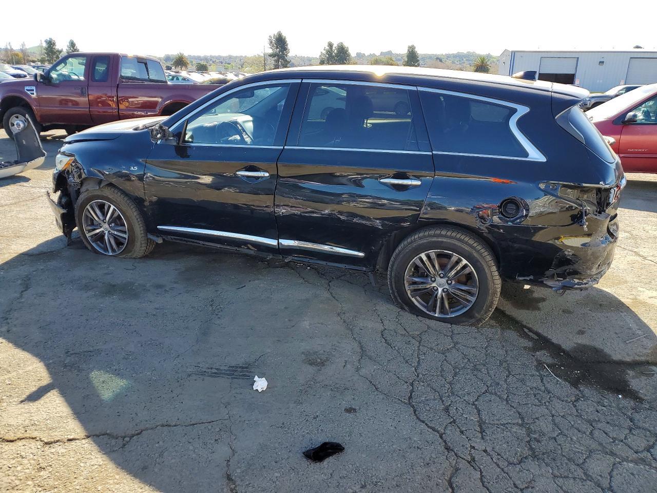 2018 Infiniti Qx60 Base - Image 2