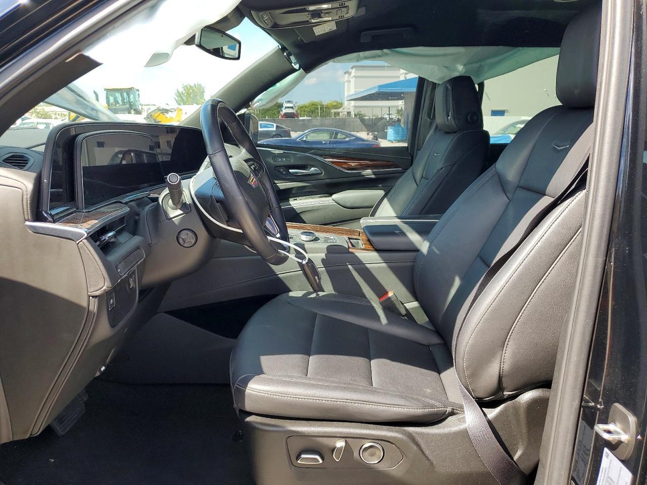 2024 Cadillac Escalade Luxury - Фото 7