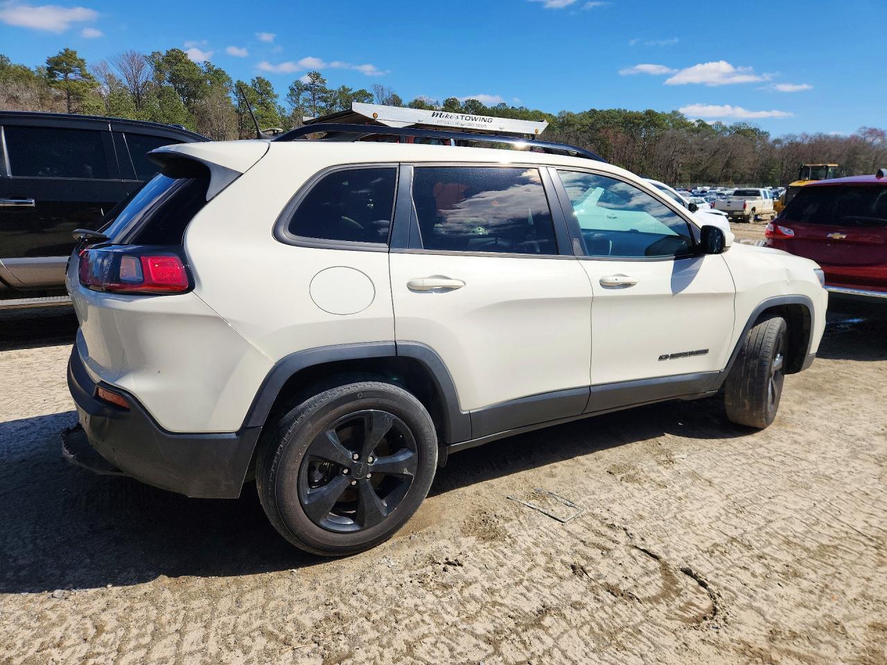 2019 Jeep Cherokee Latitude Plus - Фото 3