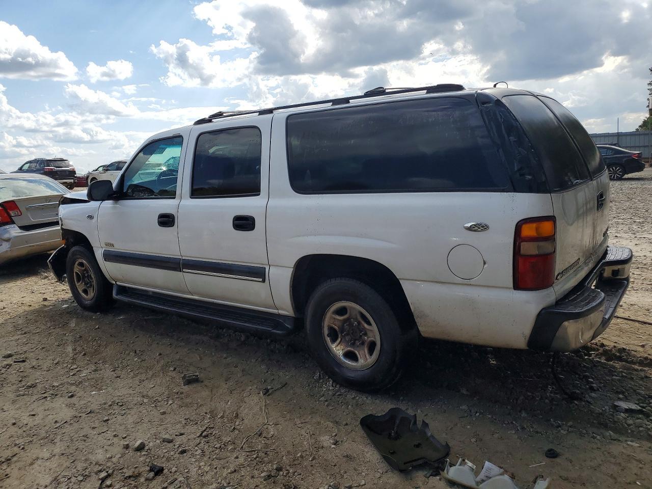 2002 Chevrolet Suburban C1500 - Фото 2