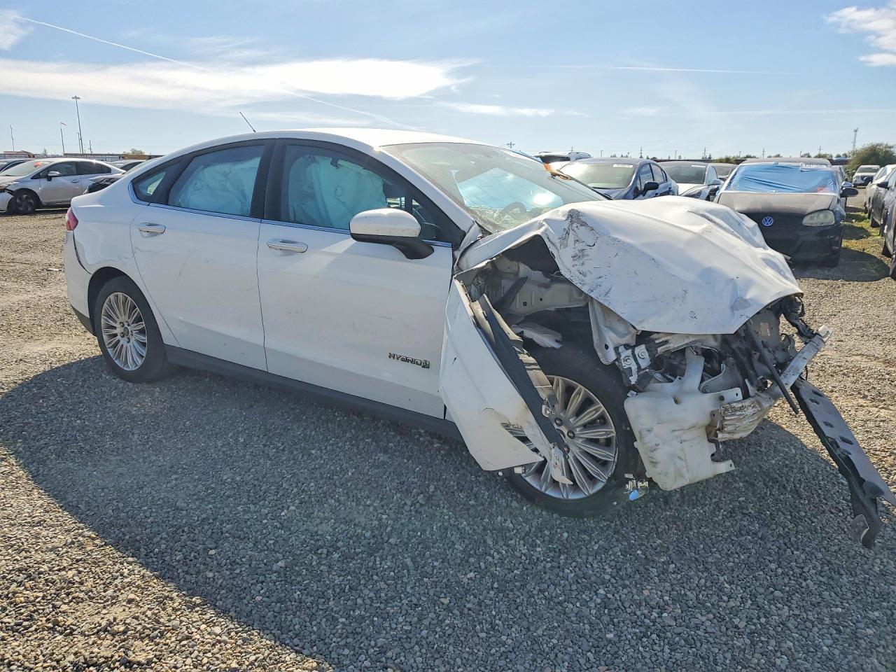 2016 Ford Fusion S Hybrid - Image 4