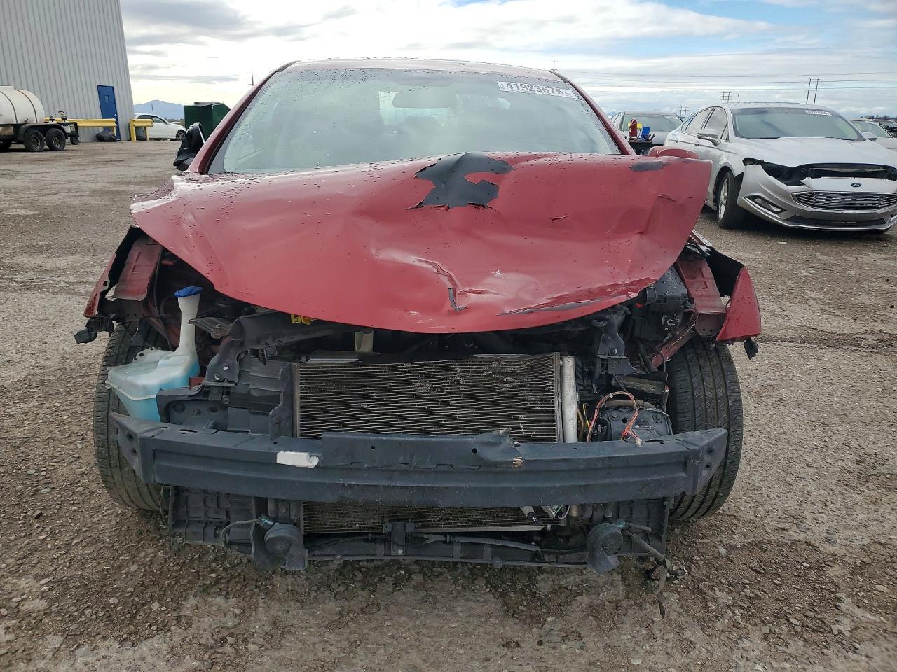 2015 Hyundai Elantra - Фото 5