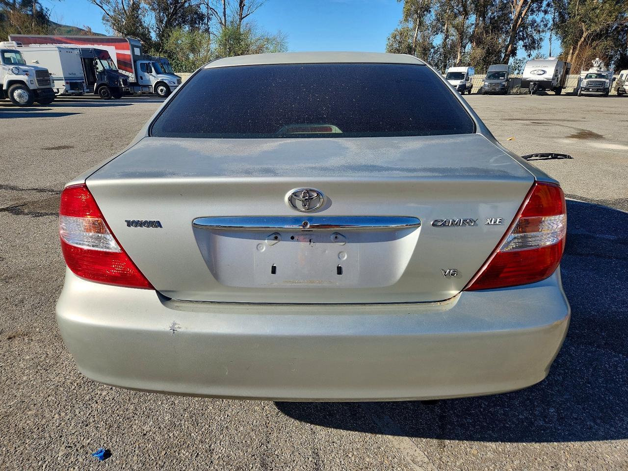 2004 Toyota Camry Xle V6 - Image 6