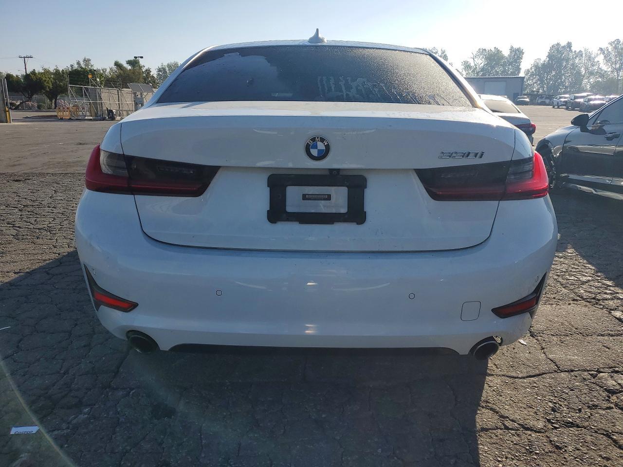 2020 BMW 330I - Image 6