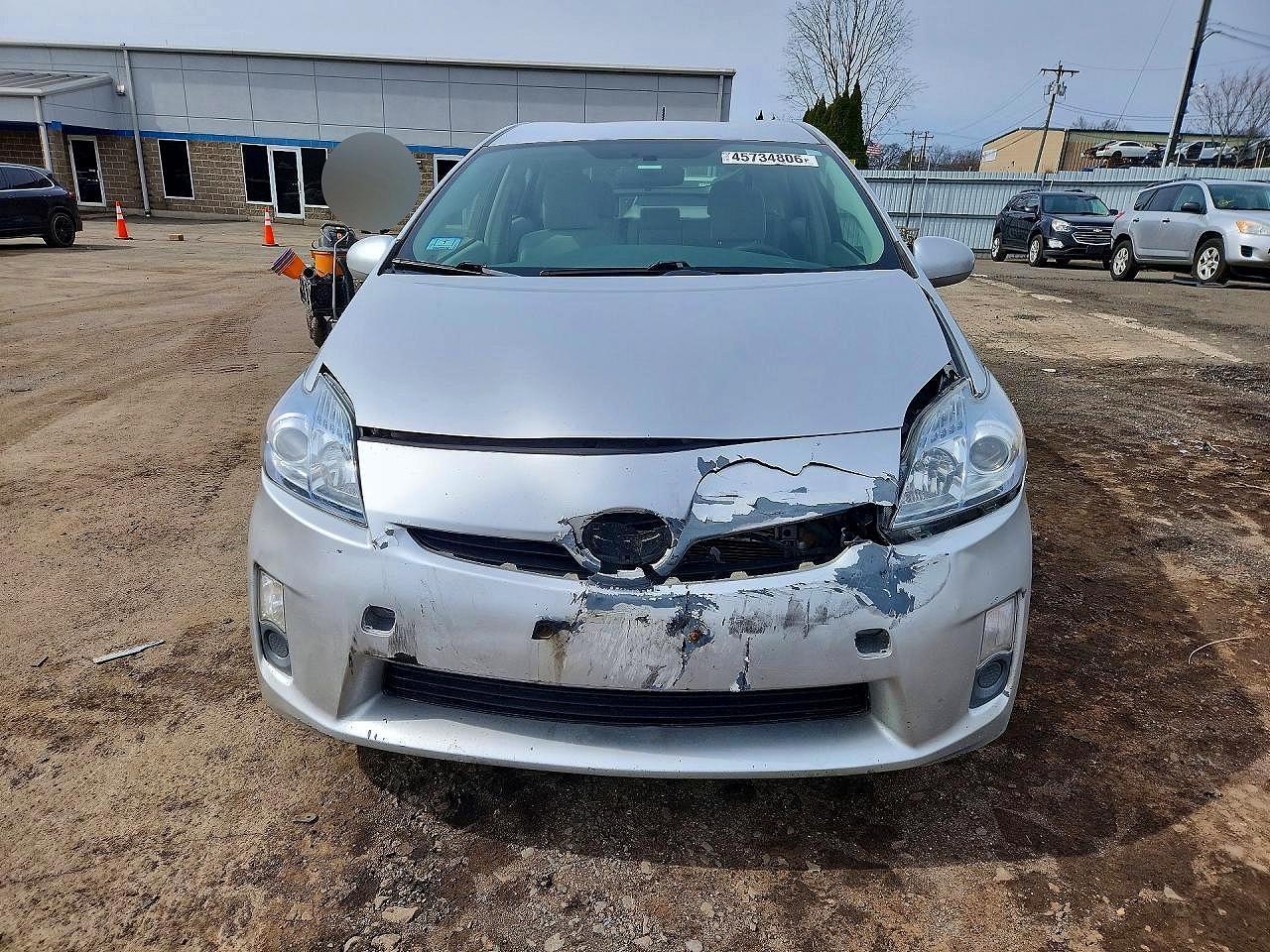 2011 Toyota Prius Two - Image 5