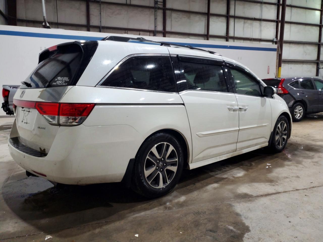 2014 Honda Odyssey Touring - Фото 3