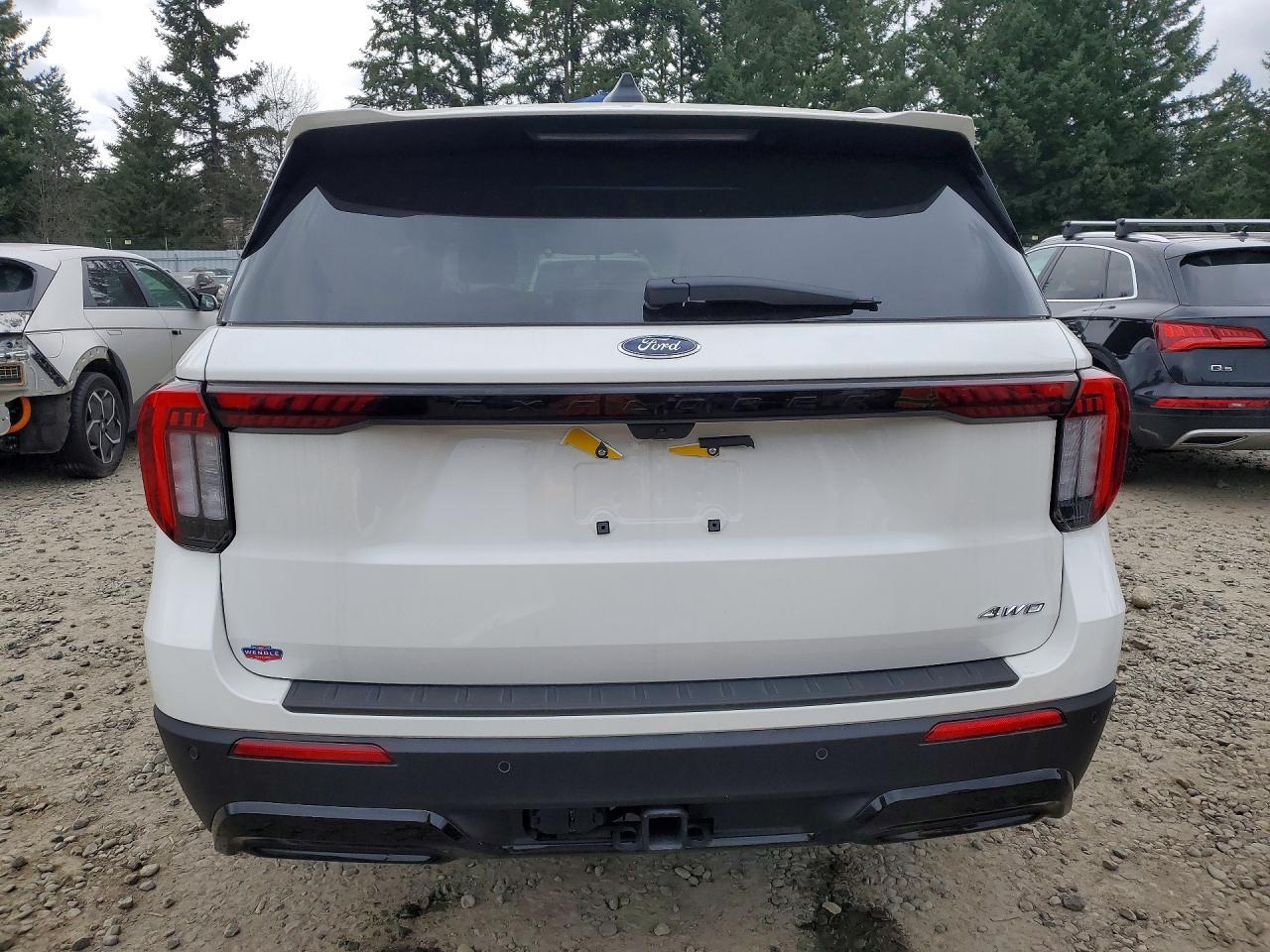 2025 Ford Explorer St-Line - Фото 6
