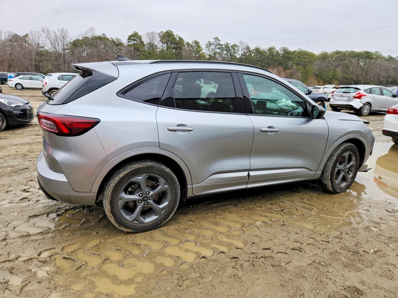 2023 Ford Escape St Line - Фото 3