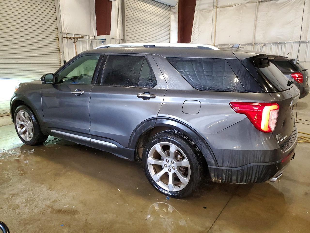 2020 Ford Explorer Platinum - Фото 2