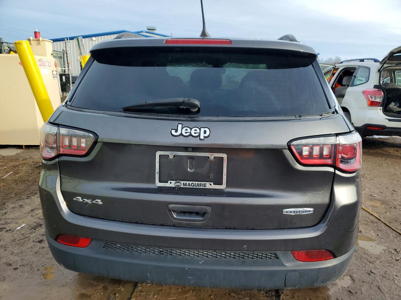 2018 Jeep Compass Latitude - Image 6