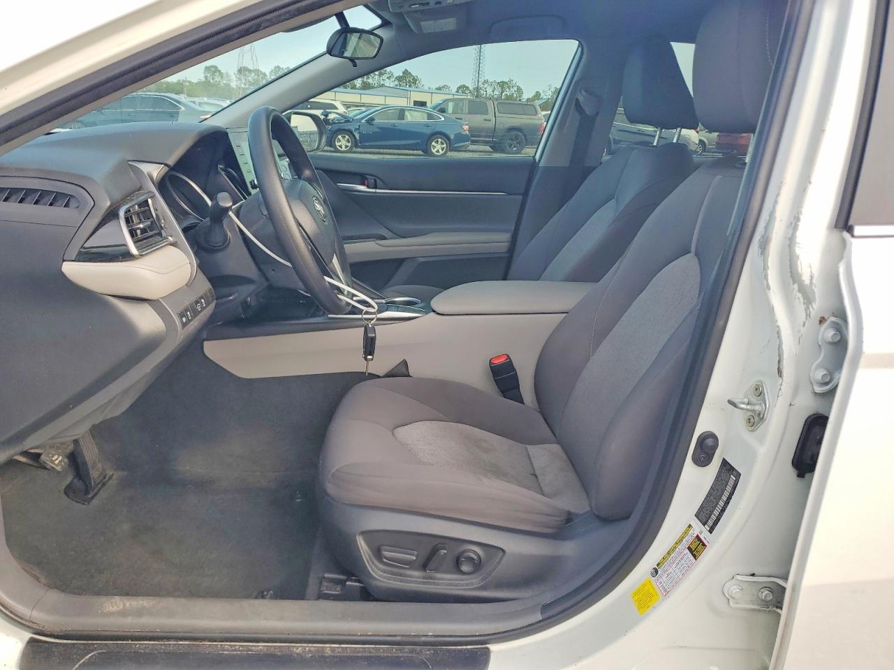 2023 Toyota Camry Le - Image 7