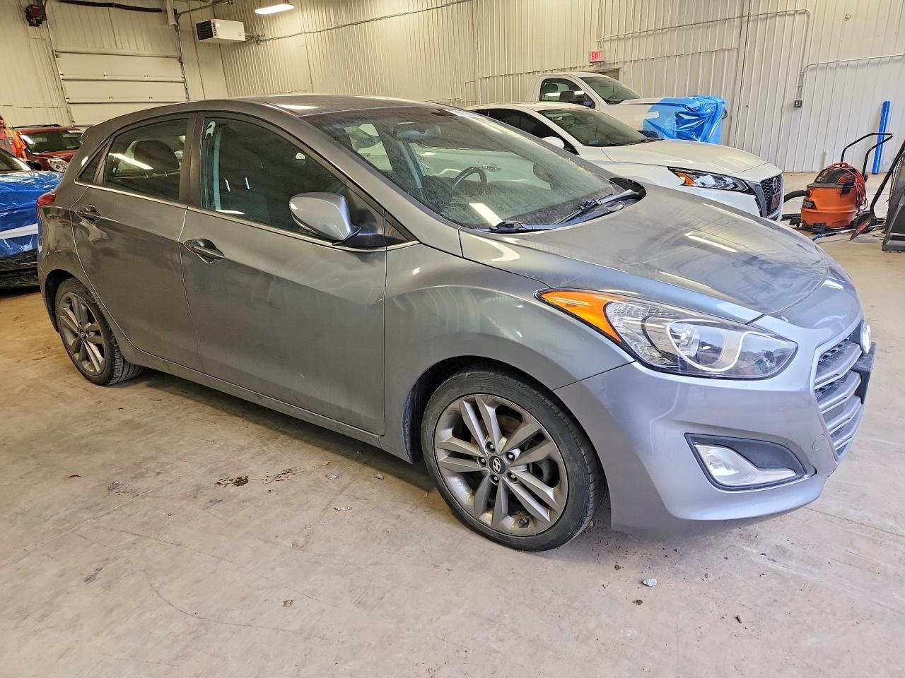 2016 Hyundai Elantra Gt Base - Фото 4